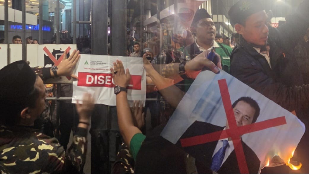 GP Ansor DKI Jakarta Gerudug dan Segel Kantor Trans7